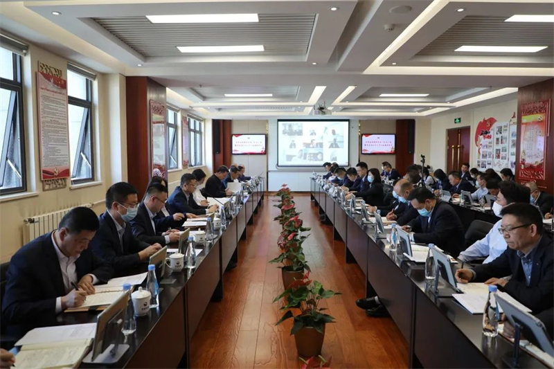 “三抓三促”我們?cè)谛袆?dòng) | 甘肅金控集團(tuán)傳達(dá)學(xué)習(xí)省市黨政主要領(lǐng)導(dǎo)干部學(xué)習(xí)班精神